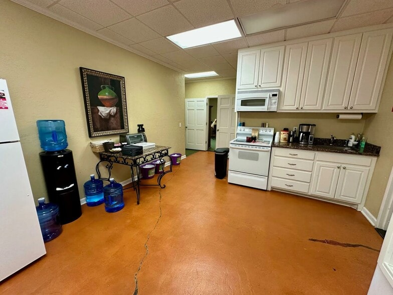 408 SW 7th Ave, Amarillo, TX à vendre - Photo intérieure - Image 3 de 7