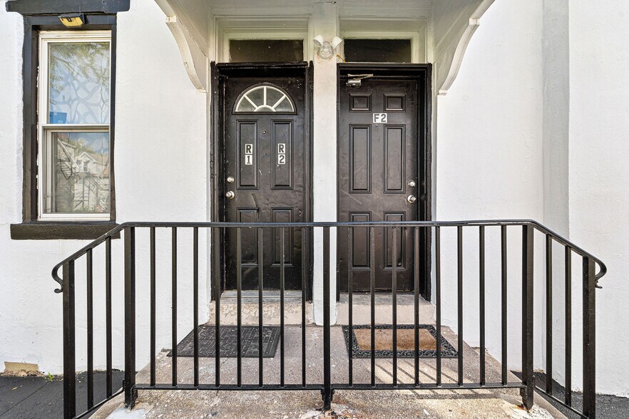 156 Chestnut Ave, Oaklyn, NJ à vendre - Photo du bâtiment - Image 2 de 20