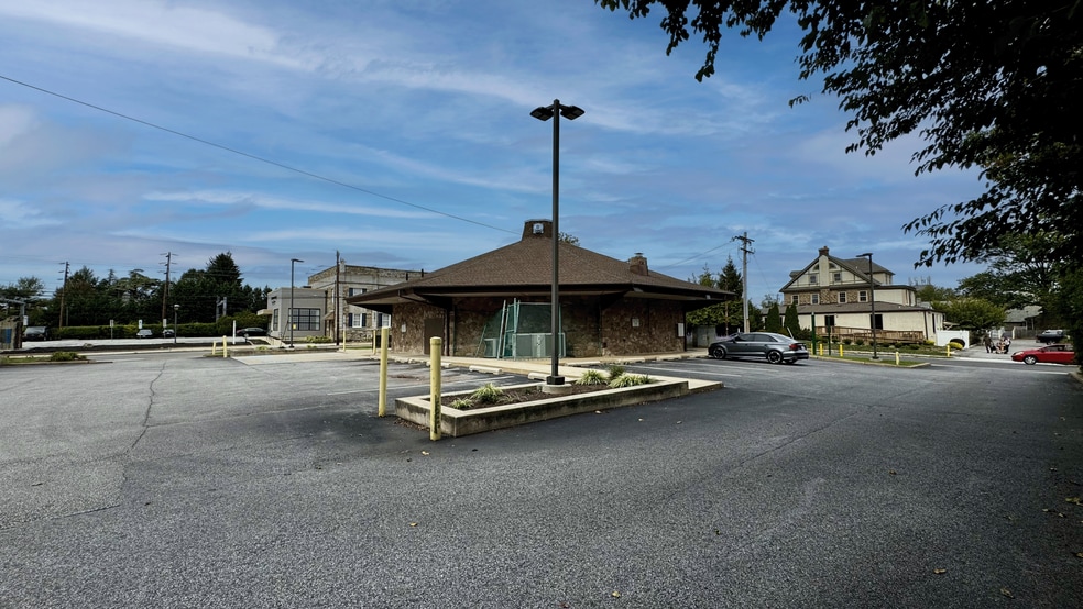 3100 Garrett Rd, Drexel Hill, PA for sale - Building Photo - Image 3 of 6