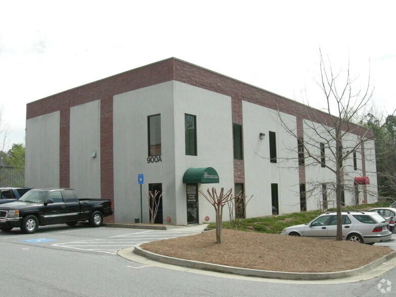 4708 S Old Peachtree Rd, Peachtree Corners, GA à louer - Photo du bâtiment - Image 2 de 11