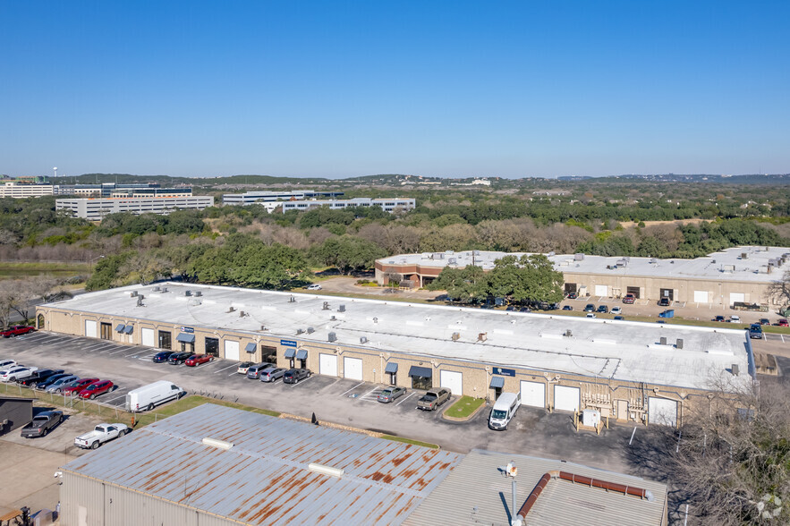 5321 Industrial Oaks Blvd, Austin, TX for lease - Building Photo - Image 3 of 7