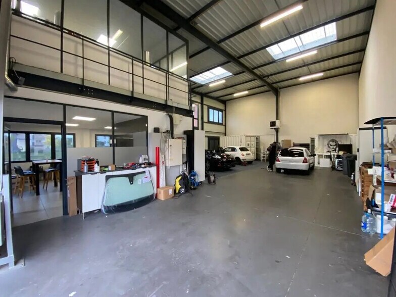 Flex dans Saint-Fons à louer - Photo intérieure - Image 2 de 6