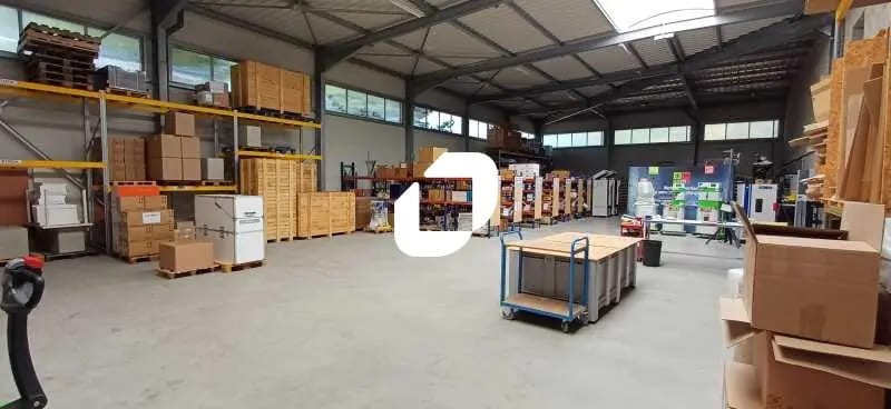 Flex in Aubergenville for sale - Building Photo - Image 2 of 22