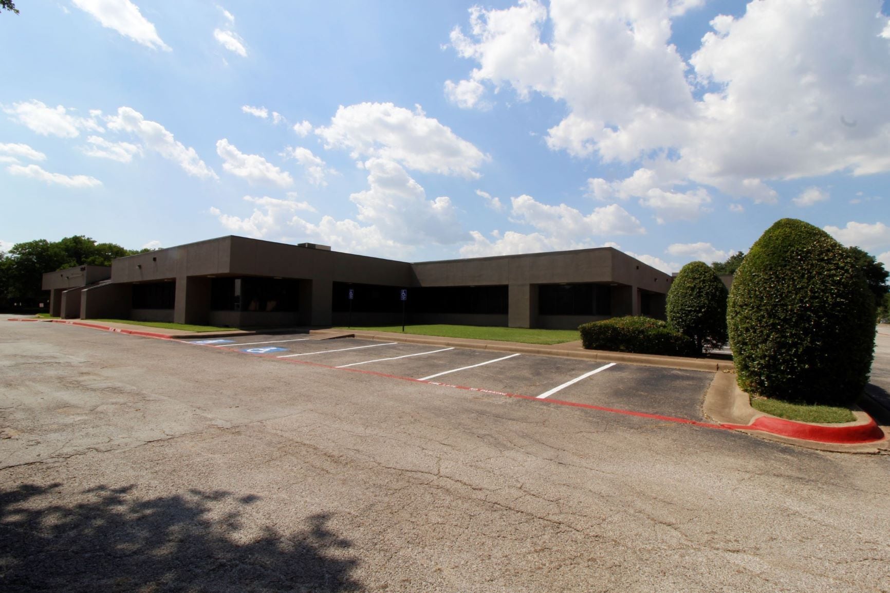 2501 Avenue J, Arlington, TX for lease Primary Photo- Image 1 of 6