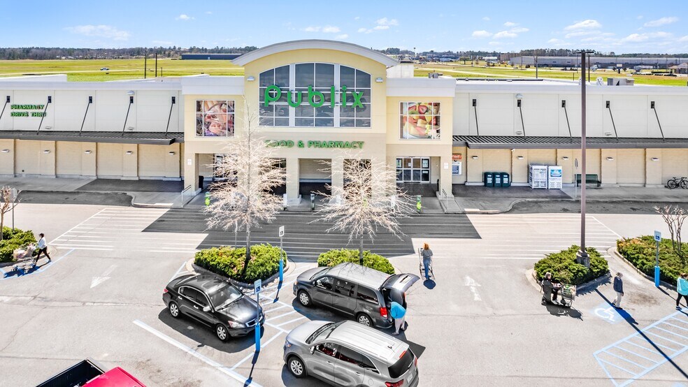 56-136 Marketplace Cir, Calera, AL à louer - Photo principale - Image 2 de 5