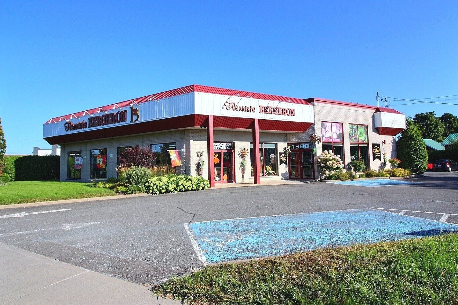 1380 Rue Hébert, Drummondville, QC for sale Primary Photo- Image 1 of 1