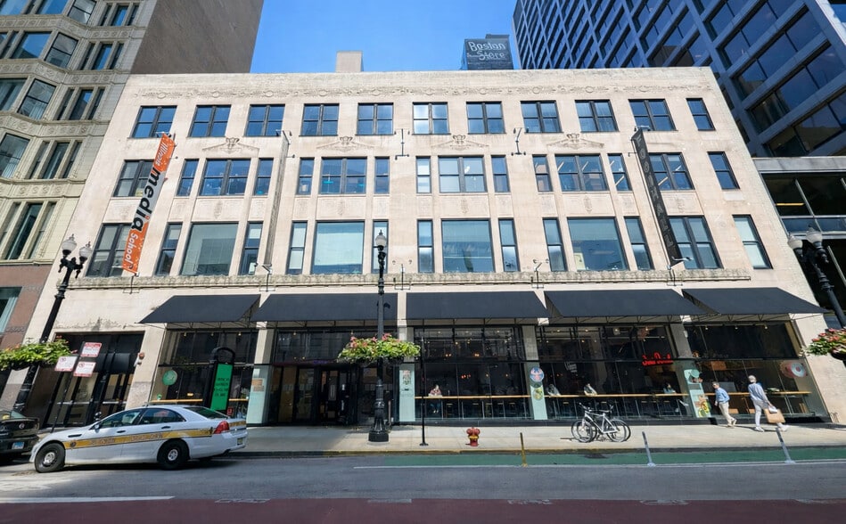 15 W Washington St, Chicago, IL for lease - Primary Photo - Image 1 of 14