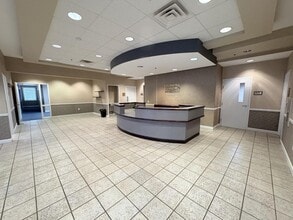 470 S Houston Lake Rd, Warner Robins, GA for lease Lobby- Image 2 of 10