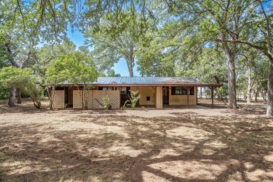 22 Chaparral Dr, Fredericksburg, TX à vendre - Photo principale - Image 1 de 27