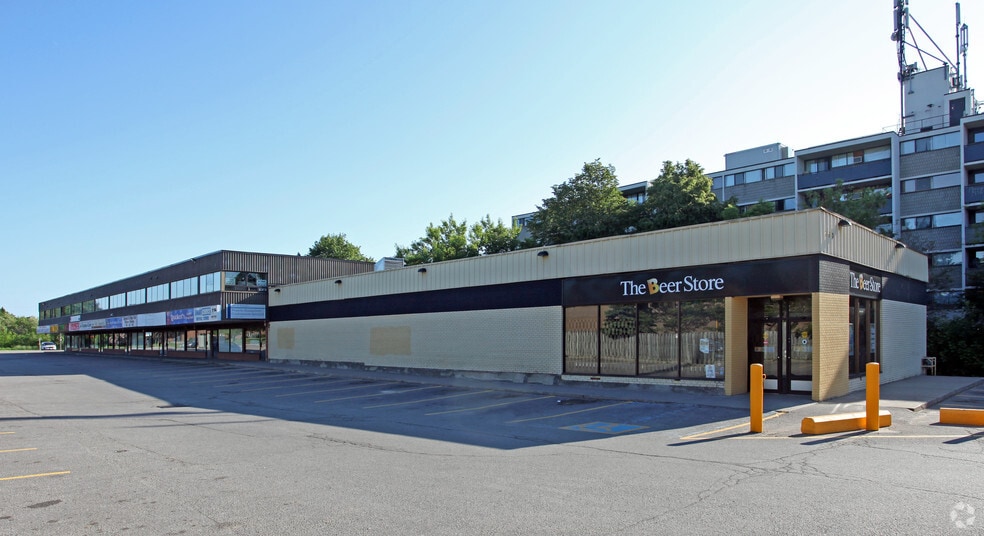 640-650 King St E, Oshawa, ON for lease - Building Photo - Image 3 of 6
