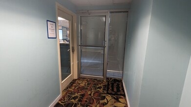 5311 Northfield Rd, Bedford, OH for lease Interior Photo- Image 1 of 10