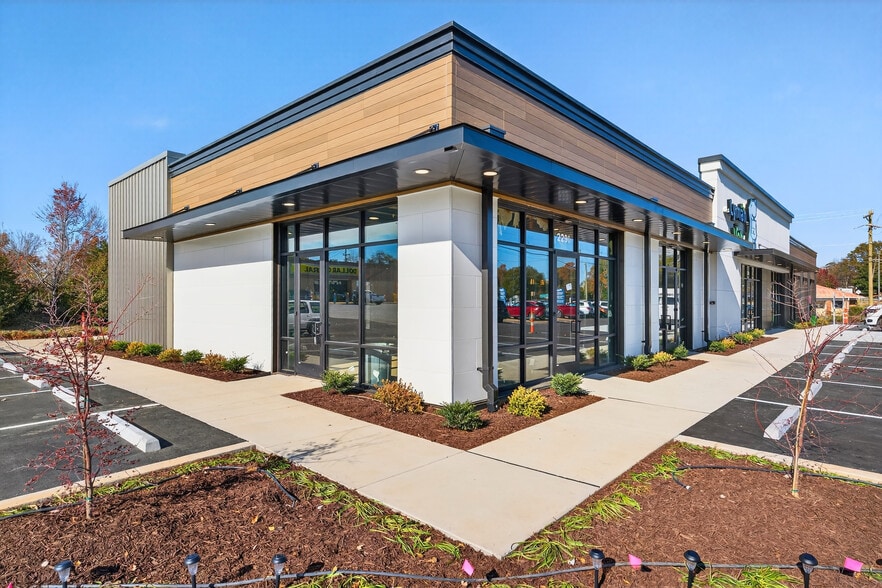 201-229 Charlotte Hwy, Lyman, SC for lease - Building Photo - Image 3 of 12