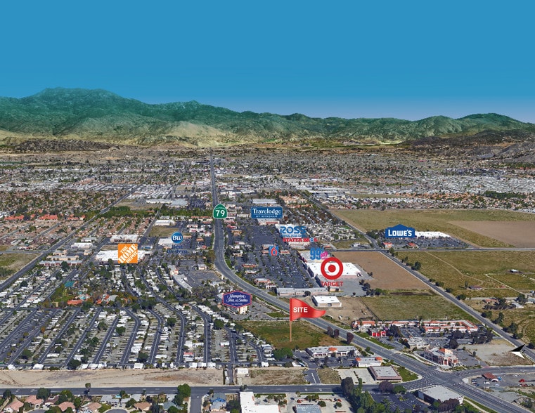 W Florida Ave, Hemet, CA à louer - Photo du bâtiment - Image 3 de 4