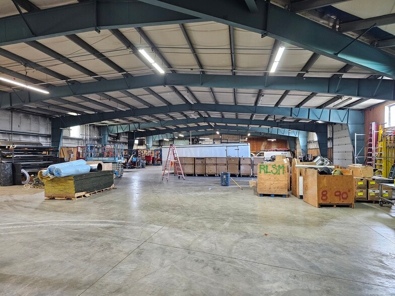 4484 Independence Hwy, Independence, OR for lease - Building Photo - Image 2 of 6