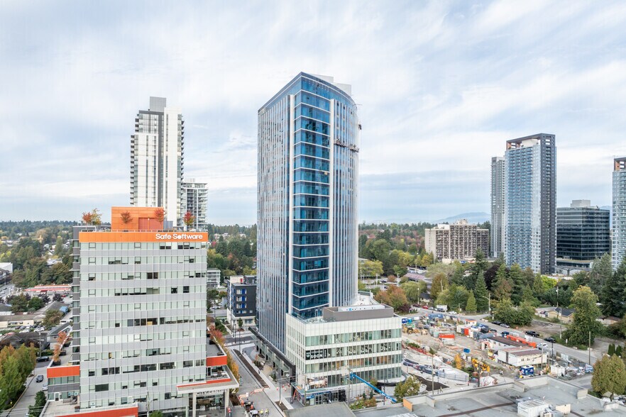 9686 137 St, Surrey, BC à louer - Photo du bâtiment - Image 1 de 5