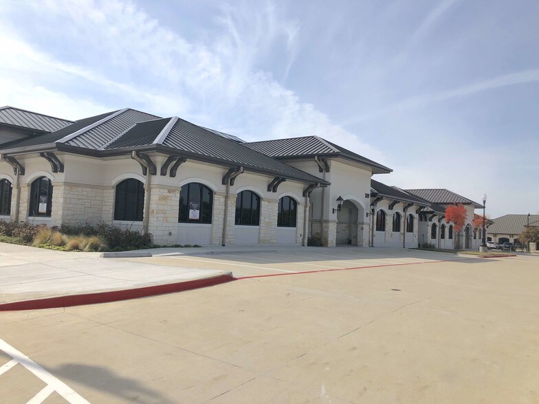 8501 Wade Blvd, Frisco, TX à louer - Photo du bâtiment - Image 3 de 13