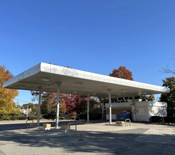 90 Route 46 E, Fairfield, NJ à vendre - Photo du bâtiment - Image 1 de 1
