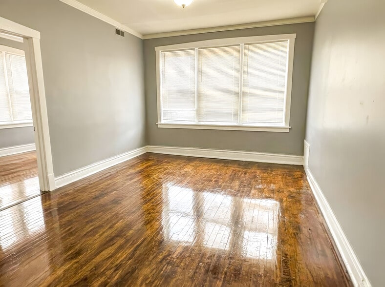 5936 W Roosevelt Rd, Chicago, IL for sale - Building Photo - Image 2 of 5