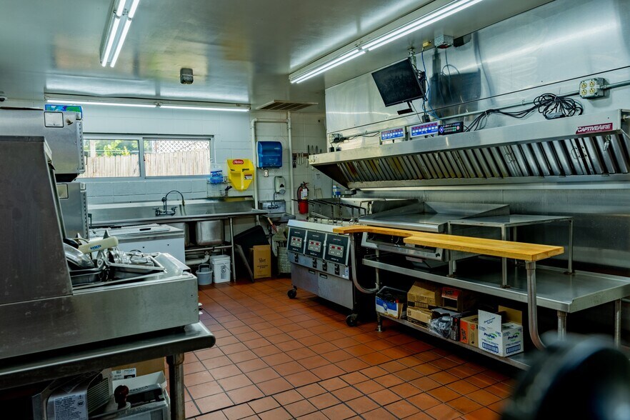 514 S Water St, Sparta, WI à vendre - Photo du bâtiment - Image 3 de 36