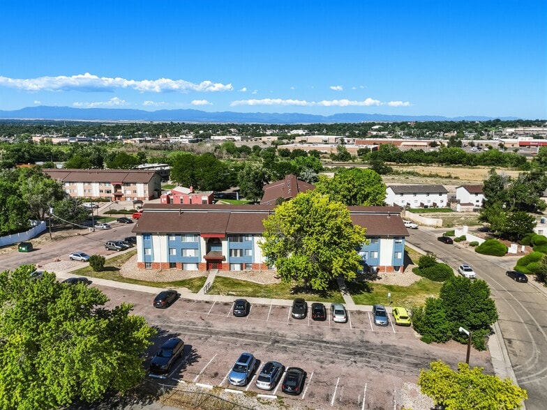 2006 Mohawk Rd, Pueblo, CO à vendre - Photo du bâtiment - Image 2 de 8