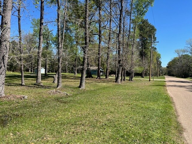 13527 McComb Rd, Conroe, TX à vendre Photo principale- Image 1 de 9