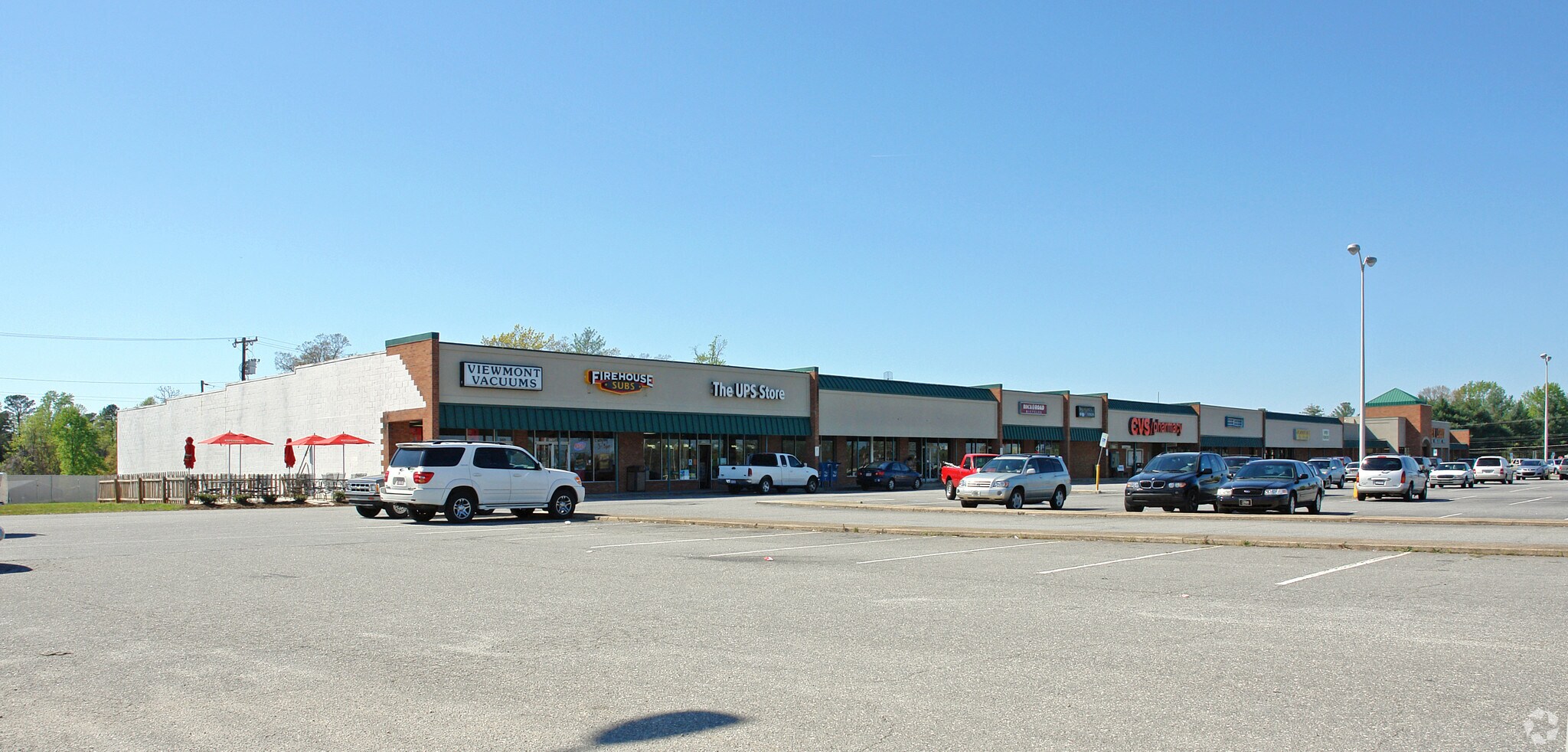 2449 N Center St, Hickory, NC for lease Primary Photo- Image 1 of 5