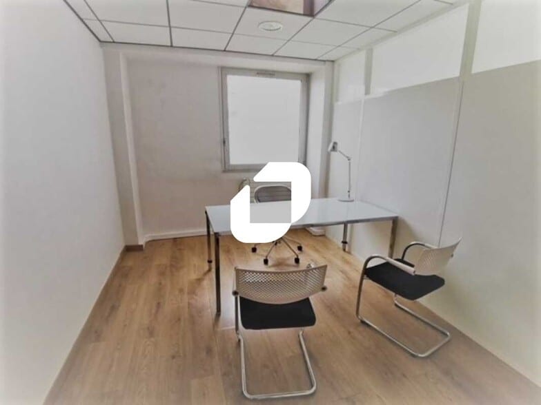 Bureau dans Évry-Courcouronnes à louer - Photo intérieure - Image 1 de 6