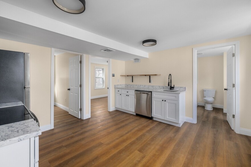41 E Transit St, Providence, RI à vendre - Photo du bâtiment - Image 2 de 23