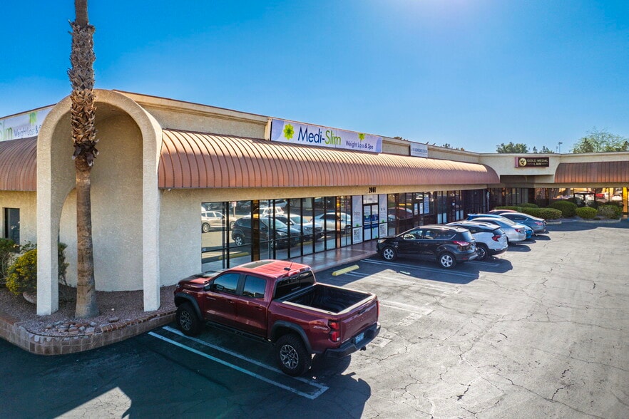 2001 S Rainbow Blvd, Las Vegas, NV for sale - Building Photo - Image 2 of 32