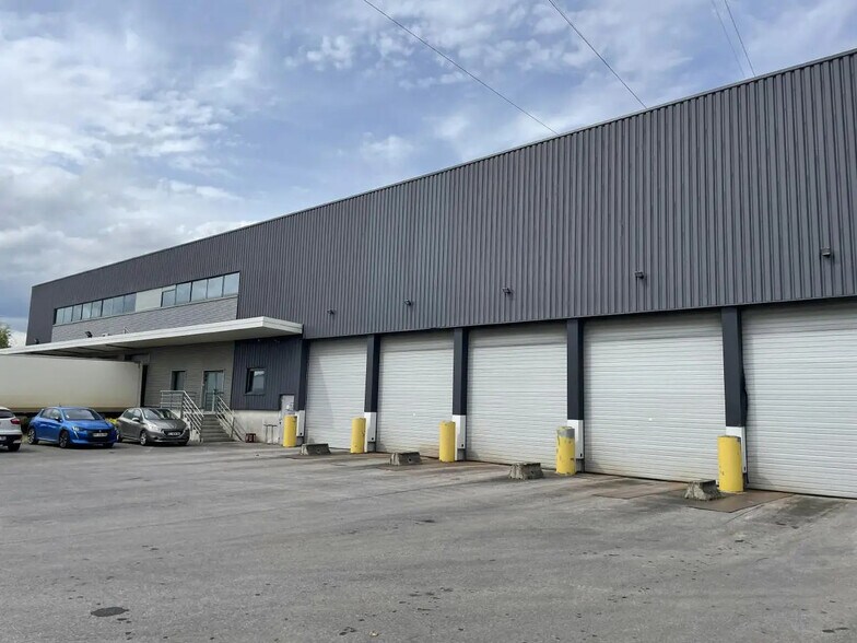 Flex dans Villeparisis à louer - Photo du bâtiment - Image 3 de 10