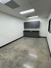 13012 Saticoy St, North Hollywood, CA for lease Interior Photo- Image 2 of 4