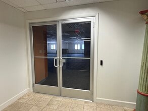 205 N Main St, Bloomington, IL for lease Interior Photo- Image 1 of 3