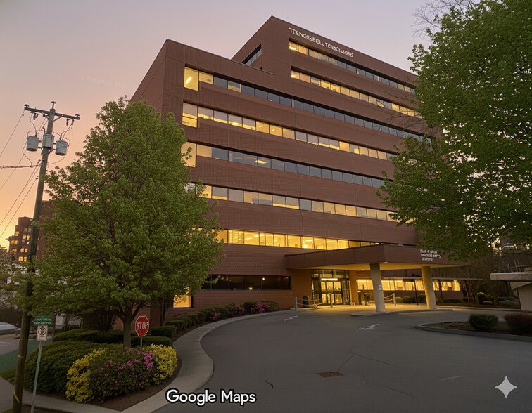 135 W Ravine Rd, Kingsport, TN à louer - Photo du bâtiment - Image 2 de 7