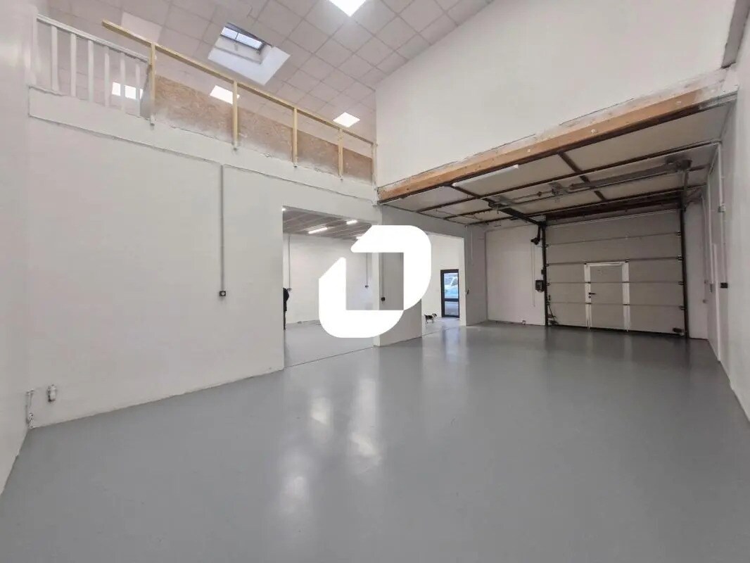 Flex in Roissy-en-Brie for lease Interior Photo- Image 1 of 11