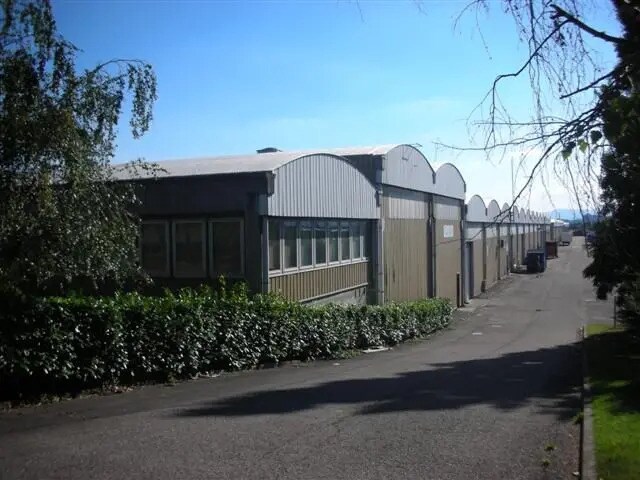 9 Rue Du Dauphiné, Saint-Priest for lease Building Photo- Image 1 of 9