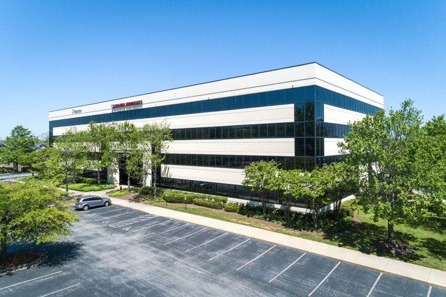 4900 Koger Blvd, Greensboro, NC for lease - Building Photo - Image 1 of 9