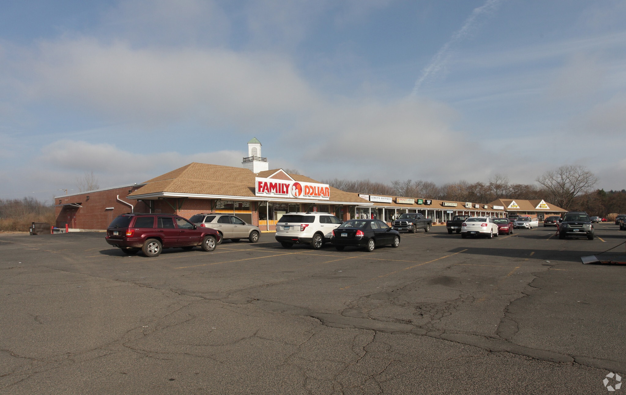 585 Hazard Ave, Enfield, CT for lease Primary Photo- Image 1 of 21