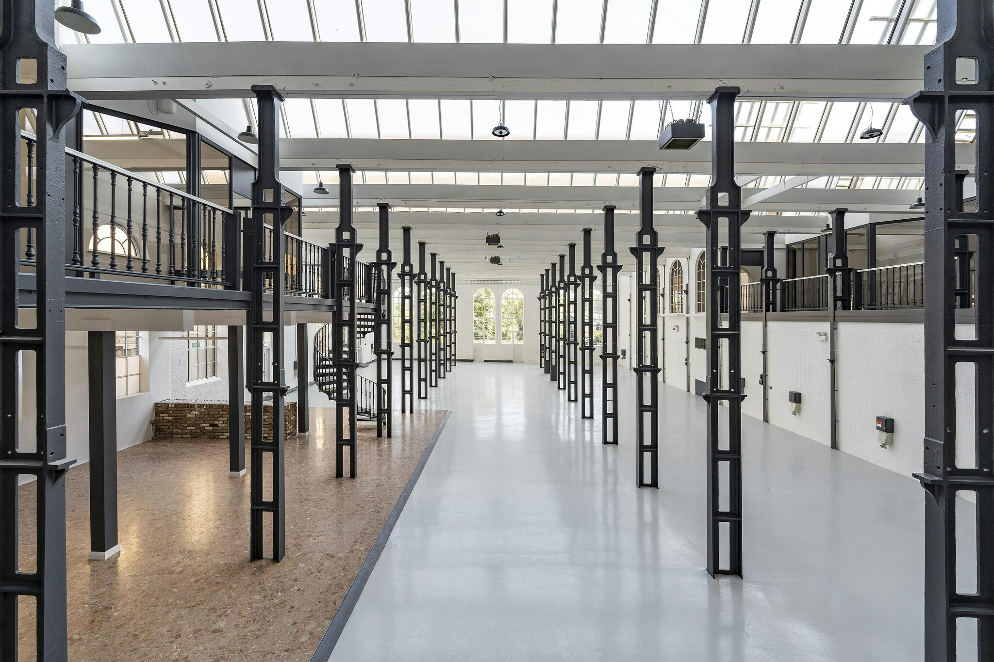 Summer Rd, Thames Ditton for lease Building Photo- Image 1 of 31