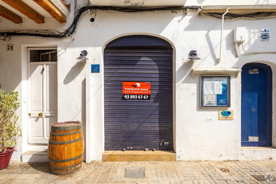 Retail in Vilanova i la Geltrú, Barcelona for lease - Building Photo - Image 2 of 2