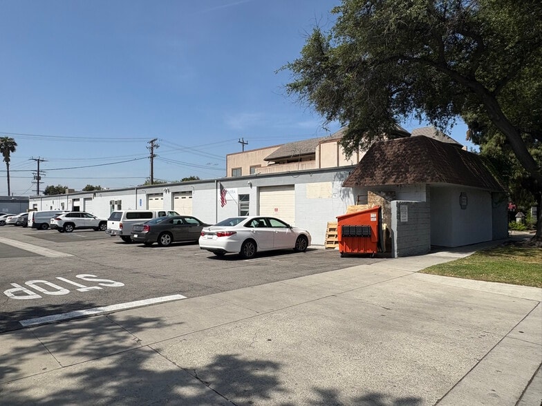 4720-4722 San Fernando Rd, Glendale, CA for lease - Building Photo - Image 1 of 3