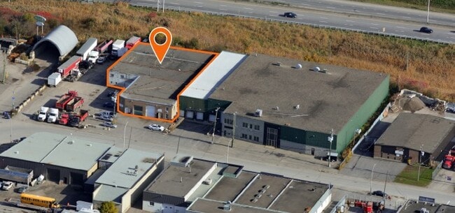 Plus de détails pour 4030-4050 Boul Leman, Laval, QC - Industriel à vendre