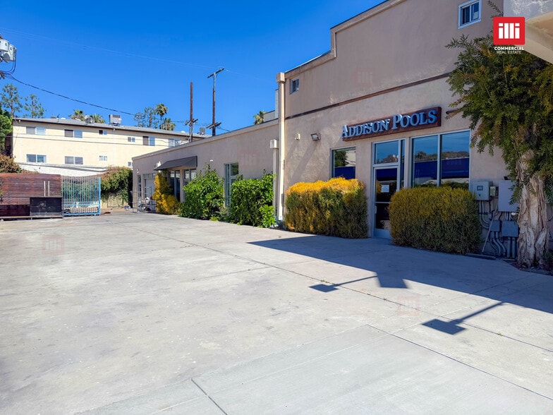 4363 Woodman Ave, Sherman Oaks, CA for sale - Building Photo - Image 2 of 15