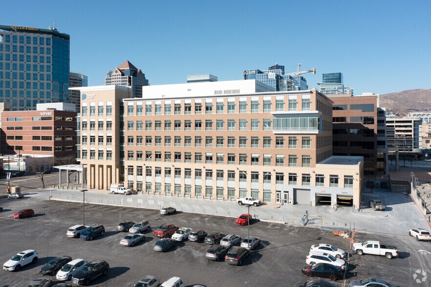 333 S State St, Salt Lake City, UT à louer - Photo du bâtiment - Image 2 de 9