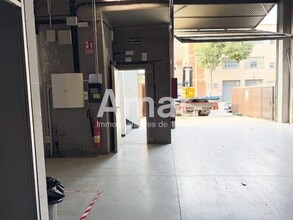 Industriel dans Sant Feliu de Llobregat, Barcelona à louer Photo intérieure- Image 2 de 16