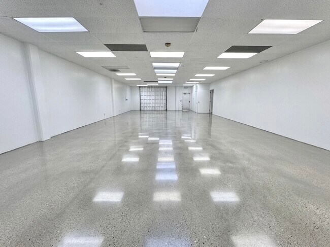 More details for 797 San Antonio Rd, Palo Alto, CA - Industrial for Lease