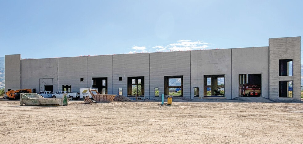 1041 N 950 W, Centerville, UT for lease - Construction Photo - Image 3 of 4