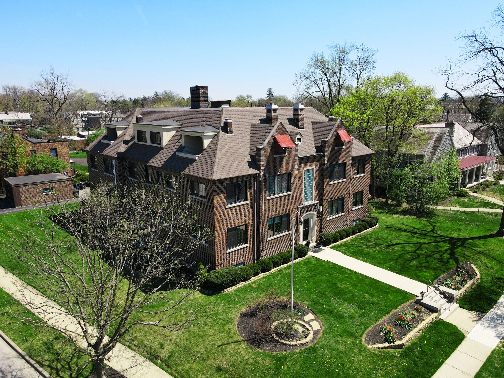 2208 Arlington Ave, Columbus, OH for sale Primary Photo- Image 1 of 41