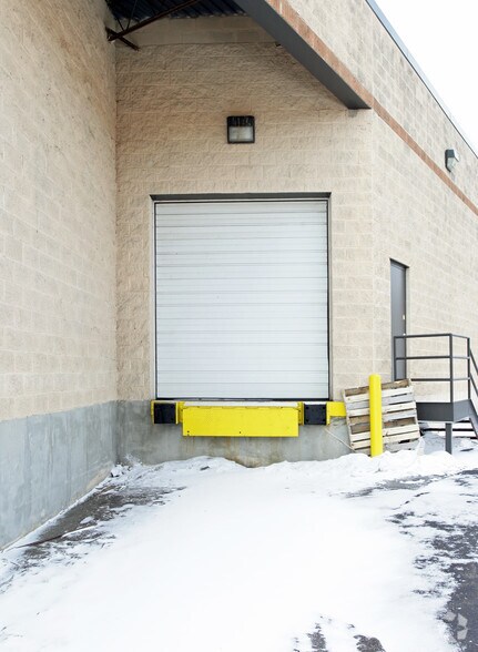 4N270-4N274 84 Ct, Hanover Park, IL à louer - Photo du bâtiment - Image 2 de 6