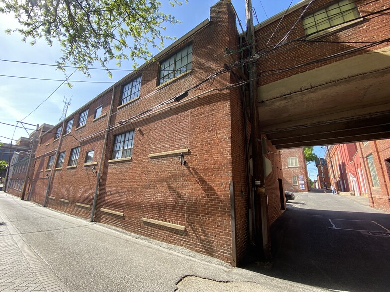 37 N Duke St, Lancaster, PA for sale - Building Photo - Image 3 of 8