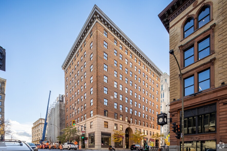 10 Rue Saint-Jacques, Montréal, QC for sale - Building Photo - Image 1 of 1